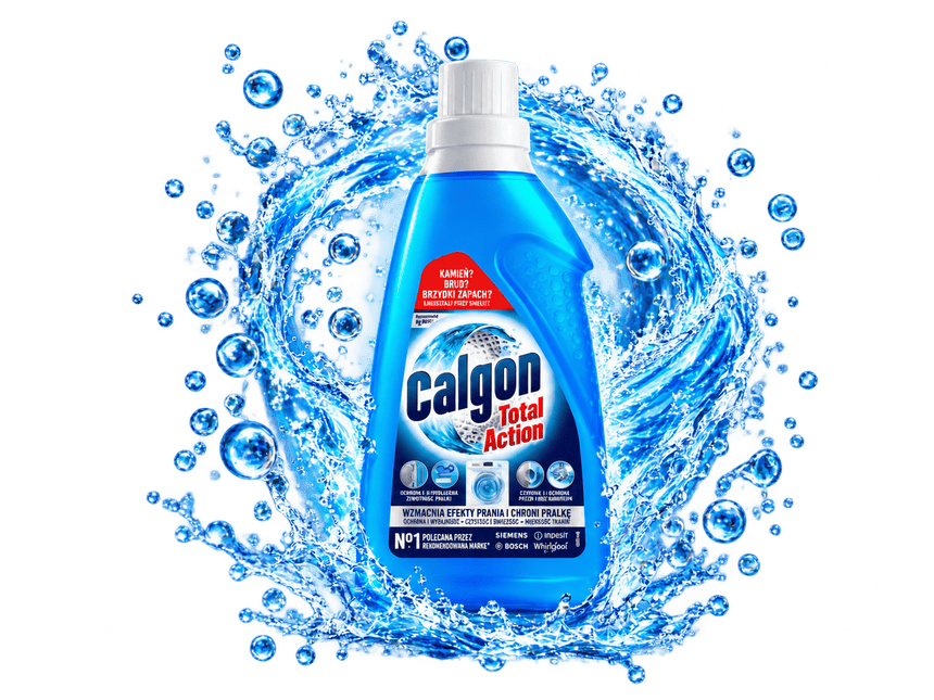 Butelka Calgon Total Action w wirze wody